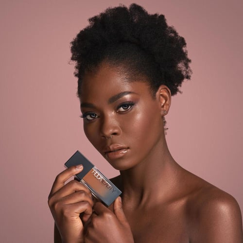 هدي بيوتي كريم اساس فوكس فليتر ميلك شيك 100B