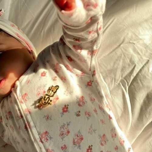 بروش بناتي ملكي بالاسم تصميم تاج ولؤلؤة