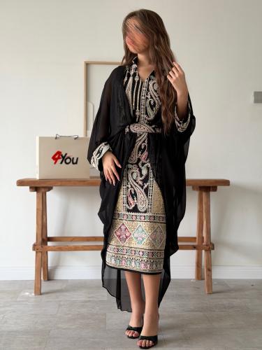فستان رمضاني أسود بتطريز تراثي فاخر ولمسة شرقية را...