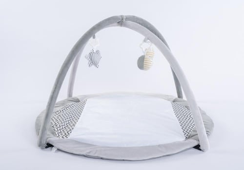 فرشة لعب للطفل ( اشكال متعددة )