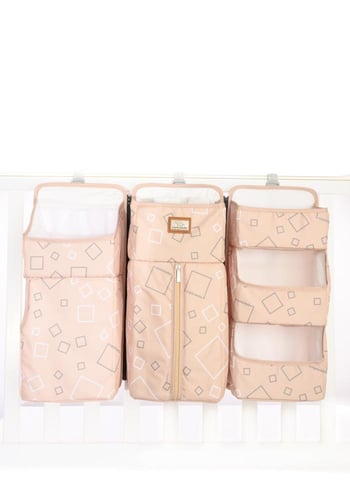 منظم أغراض طفل