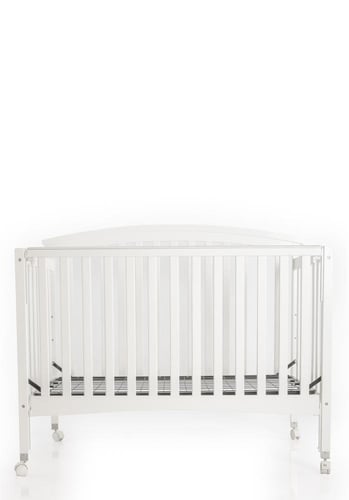 سرير طفل خشبي ( خشب الصنوبري الصلب ) مقاسات متعددة