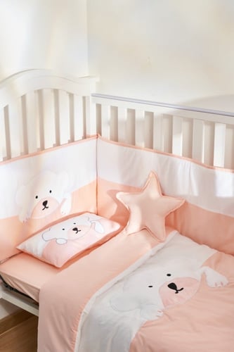 طقم سرير طفل من 6 قطع ( اقمشة وخامة ناعمة الملمس )