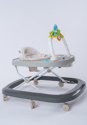 مشاية طفل بالوان جذابة