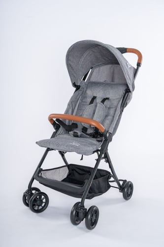 عربة طفل خفيفة الوزن ( مخصصة للطائرة )