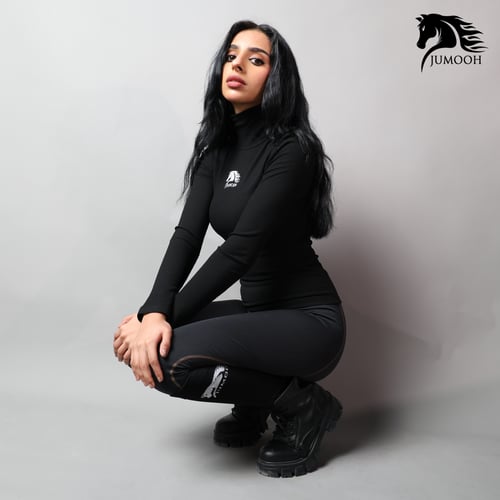 بلوزة شتوية برقبة طويلة اسود