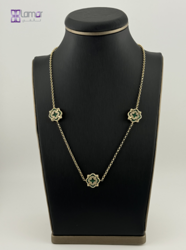 Z18SNTS55 سلسال ذهبي عيار 18 مُطعم بحجر الملاكايت...