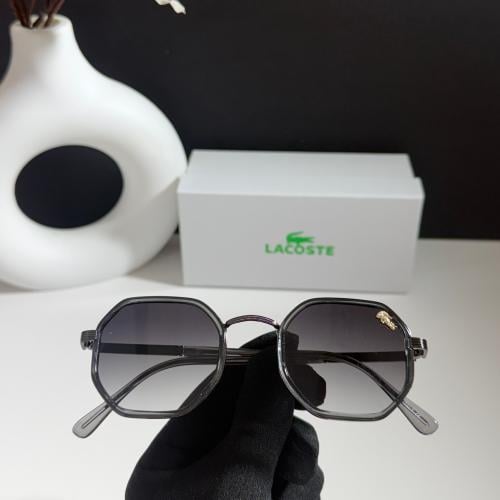 نظاره لاكوست