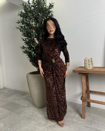 فستان بني ناعم سهرة