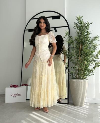 طقم تنوره بلوزه لون بيج G137