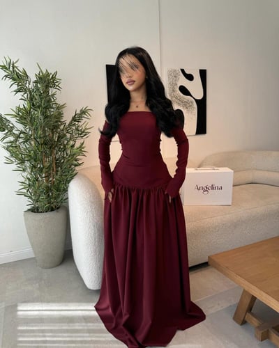 فستان بورغندي ناعم