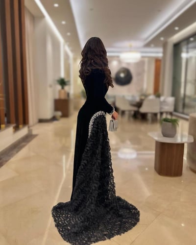 فستان اسود راقي