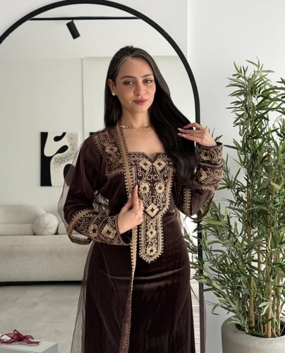 جلابيه بني قطعتين