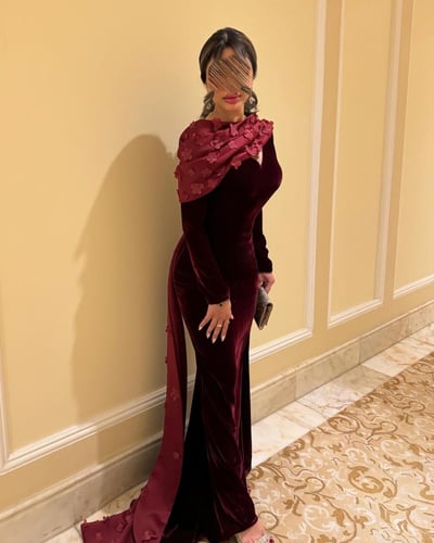 فستان مخمل عودي