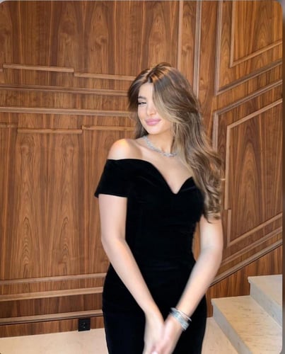 فستان جوخ مخمل