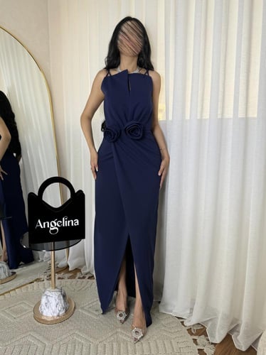 فستان الشخصية القوية