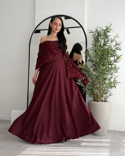 فستان سهرة ناعم عودي G227