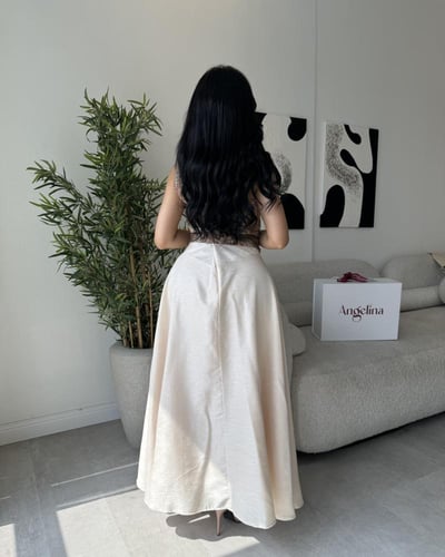 طقم تنوره بلوزه بيج وبني G294