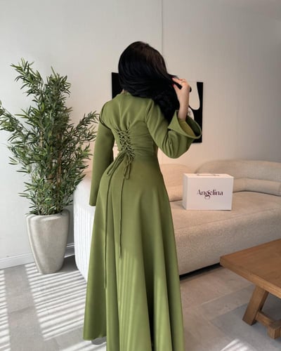 فستان ميدي ناعم تفاحي G147