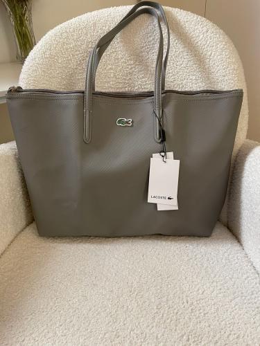 حقيبة لاكوست - مقاس L