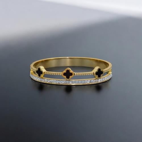 إسواره ناعمه مطليه ستانلس ستيل