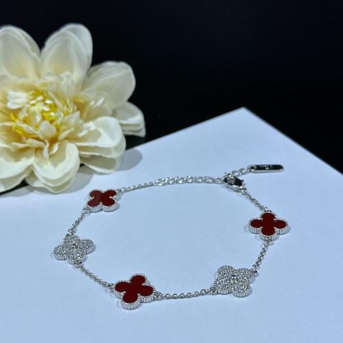 اسوارة فان كليف عودي وفضي