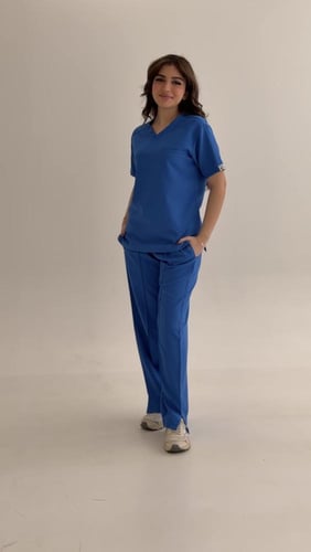 جاكيت طبي نسائي لون Yale Blue سماوي غامق