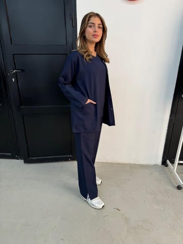 جاكيت طبي نسائي لون كحلي 2