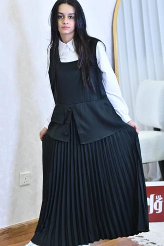 مريول زيتي متوسط بتصميم مع كسرات