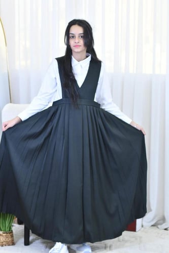 مريول زيتي متوسط بتصميم مع كسرات في الاسفل