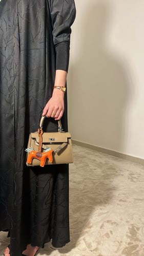 عبايه R7