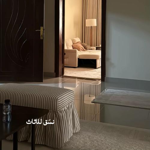بنش مقلم لون رصاصي