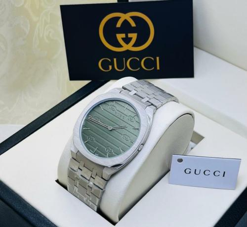 GUCCI men's watch with all its accessories