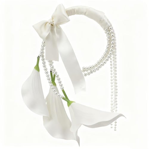 باقة زهور اصطناعية محمولة باليد تتميز بزهور اللوتس...