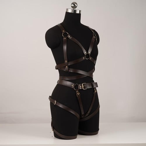 لانجري بقيود مستوحى من الطراز القوطي الفيكتوري للن...