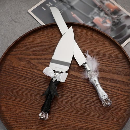 مجموعة من أربع قطع سكاكين وملاعق وكؤوس العصير للعر...