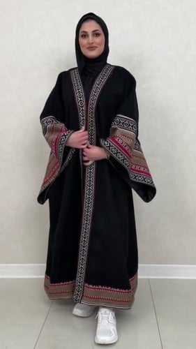 بشت جوخ نسائي مطرزه بسدو تراثي بشكل جديد