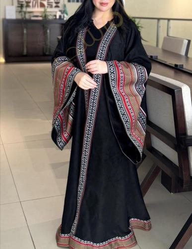 بشت جوخ نسائي مطرزه بسدو تراثي بشكل جديد