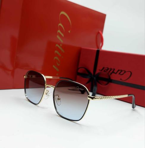 نظاره شمسيه رجالي ماركه كارتير