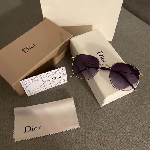 نظارة نسائية شمسية ماركة