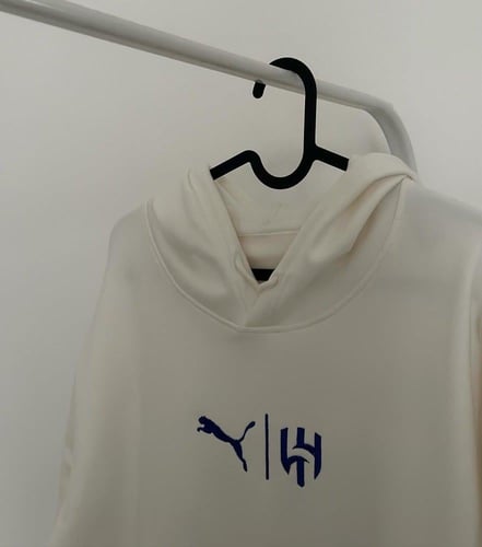 بلوفرات الهلال