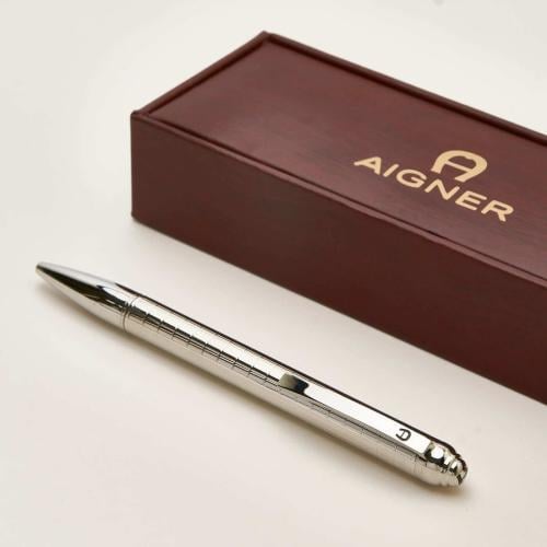 قلم رجالي ماركة اقنر