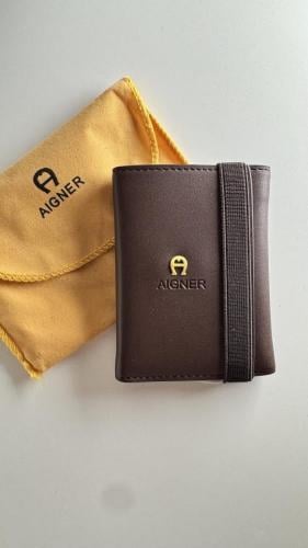 محفظة رجاليه اقنر