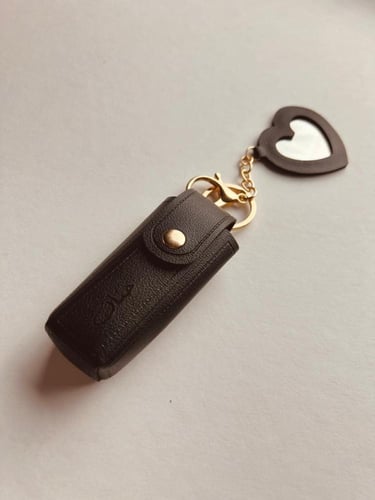 ميدالية حامل روج/مرطب