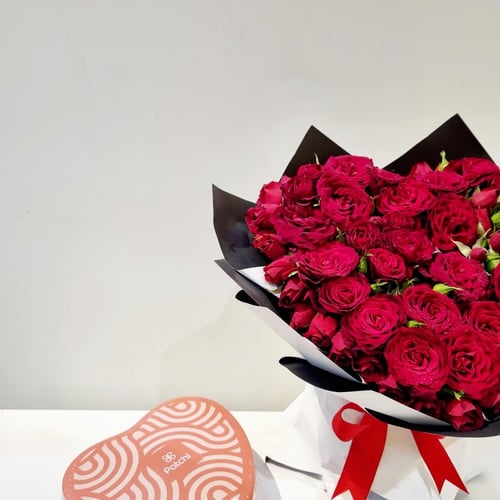 باقة القلب الاحمر مع شوكولاتة باتشي