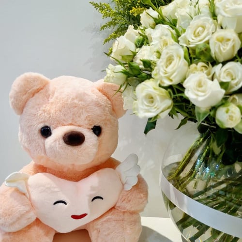 مزهرية النور الابيض