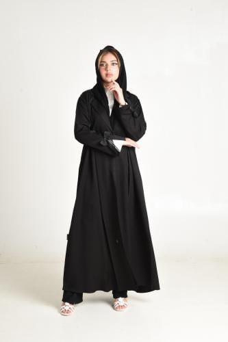 عباية ناعمة بكسرتين وتزيين فيونكة على الأكمام المف...