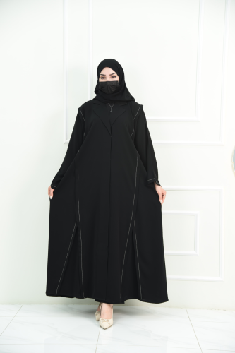 عباية كاجوال سوداء بتطريز خيط بيج
