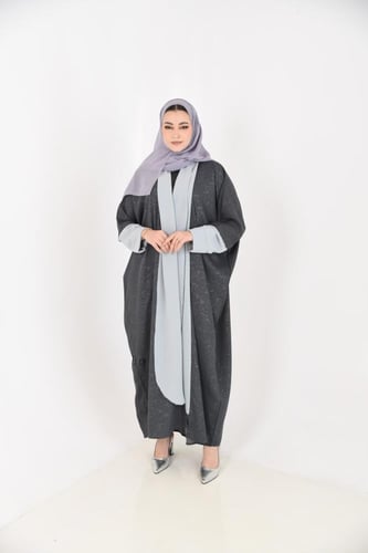 عباية نص بشت بلون رصاصي مشجر مع بندة واكمام سماوية