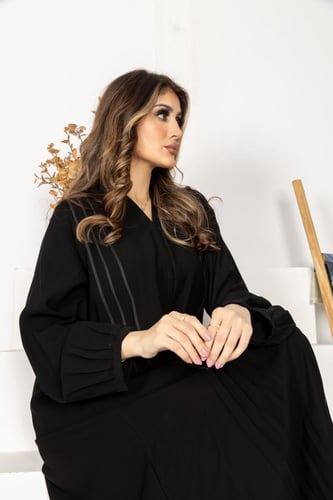 عباية انيقة بقيطان وكسرات